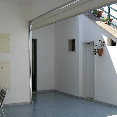 Casa Via Roma * مارينا دي مانكافيسا